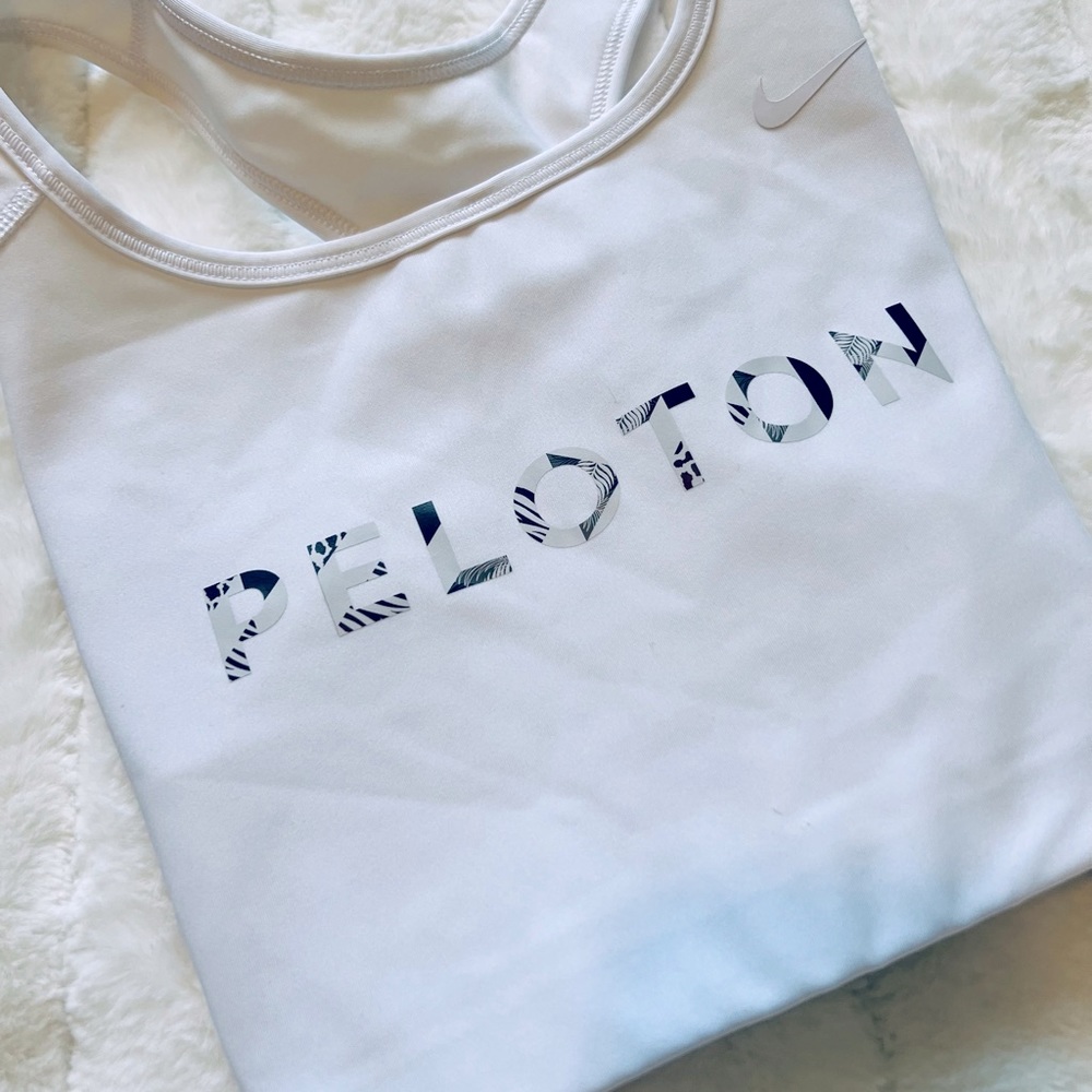 NWOT Peloton White Nike Bra Sz Large